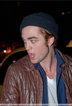 Robert Pattinson : robert_pattinson_1243837105.jpg