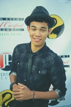 Roshon Fegan : roshon-fegan-1337929376.jpg