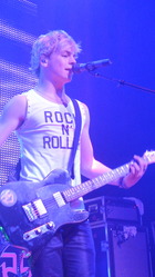 Ross Lynch : ross-lynch-1372708342.jpg