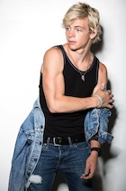 Ross Lynch : ross-lynch-1489624525.jpg