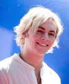 Ross Lynch : ross-lynch-1589138251.jpg