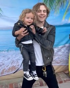 Ross Lynch : ross-lynch-1681400122.jpg