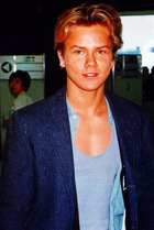 River Phoenix : rphoenix_1202142924.jpg