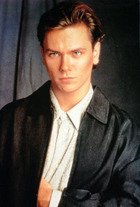 River Phoenix : rphoenix_1228073667.jpg