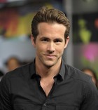 Ryan Reynolds : ryan_reynolds_1295126564.jpg