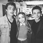 Sabrina Carpenter : TI4U1467416838.jpg