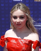 Sabrina Carpenter : sabrina-carpenter-1493755424.jpg