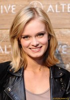 Sara Paxton : sara_paxton_1308928085.jpg