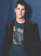 Sean Faris : TI4U_u1136663870.jpg