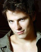 Sean Faris : sean-faris-1327425633.jpg