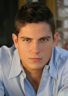 Sean Faris : sean-faris-1339255876.jpg