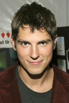 Sean Faris : sean_faris_1274562006.jpg