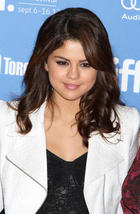 Selena Gomez : selena-gomez-1359220926.jpg