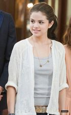 Selena Gomez : selena-gomez-1380140849.jpg