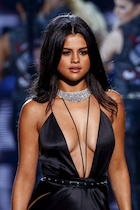 Selena Gomez : selena-gomez-1447648337.jpg