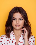 Selena Gomez : selena-gomez-1490907324.jpg