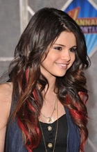 Selena Gomez : selena_gomez_1206895571.jpg