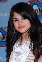 Selena Gomez : selena_gomez_1210807559.jpg