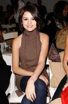 Selena Gomez : selena_gomez_1225418369.jpg