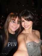 Selena Gomez : selena_gomez_1258331960.jpg