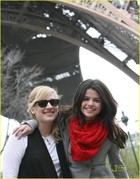 Selena Gomez : selena_gomez_1276369694.jpg