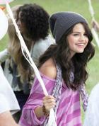 Selena Gomez : selena_gomez_1279769193.jpg