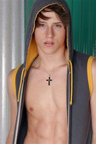 Shane Harper : shaneharper_1307475821.jpg