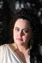 Sharon Rooney : sharon-rooney-1393965159.jpg