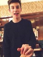 Shawn Mendes : shawn-mendes-1441112101.jpg