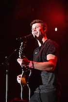 Shawn Mendes : shawn-mendes-1442406601.jpg