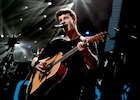 Shawn Mendes : shawn-mendes-1449086401.jpg