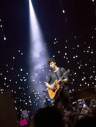 Shawn Mendes : shawn-mendes-1473640921.jpg