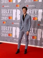 Shawn Mendes : shawn-mendes-1550692321.jpg