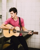 Shawn Mendes : shawn-mendes-1570443481.jpg