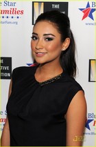 Shay Mitchell : shaymitchell_1307116473.jpg