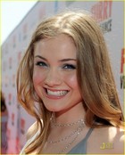 Skyler Samuels : skylersamuels_1288449529.jpg