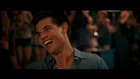 Taylor Lautner : taylor-lautner-1339381966.jpg