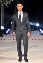 Taylor Lautner : taylor-lautner-1361682960.jpg