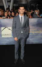 Taylor Lautner : taylor-lautner-1361683014.jpg