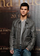 Taylor Lautner : taylor-lautner-1426096865.jpg