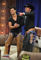 Taylor Lautner : taylor-lautner-1469572960.jpg