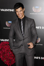 Taylor Lautner : taylor_lautner_1266524311.jpg