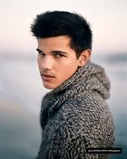 Taylor Lautner : taylor_lautner_1266962177.jpg