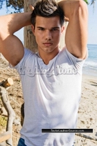 Taylor Lautner : taylor_lautner_1268978844.jpg