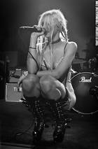 Taylor Momsen : taylor-momsen-1320169561.jpg