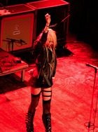 Taylor Momsen : taylor-momsen-1333649018.jpg