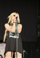 Taylor Momsen : taylor-momsen-1333906259.jpg