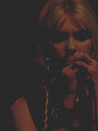 Taylor Momsen : taylor-momsen-1339628064.jpg