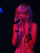 Taylor Momsen : taylor_momsen_1243717075.jpg