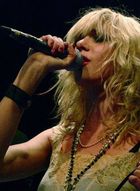 Taylor Momsen : taylor_momsen_1243717092.jpg